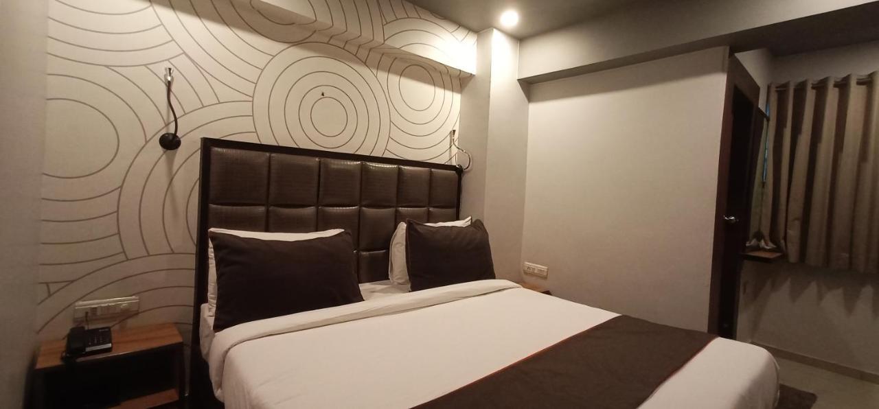 Hotel Maan Residency